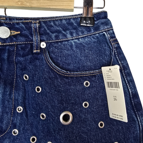 BlankNYC The Reeve High-Rise Ribcage Shorts In Silver Dreams - Picture 5 of 9